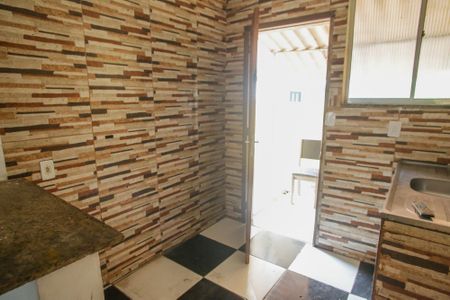 Casa para alugar com 40m², 1 quarto e 2 vagasCozinha