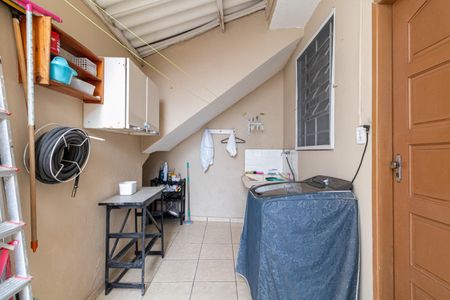 Casa à venda com 150m², 3 quartos e 2 vagasÁrea de Serviço