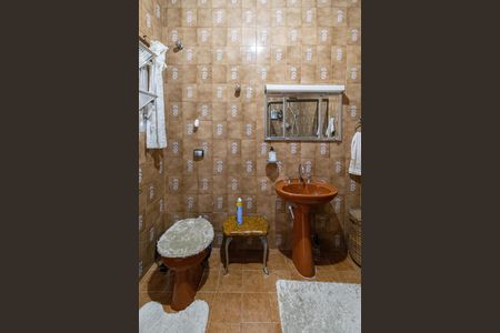 Casa à venda com 150m², 3 quartos e 2 vagasBanheiro