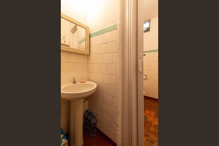 Casa à venda com 150m², 3 quartos e 2 vagasBanheiro 2