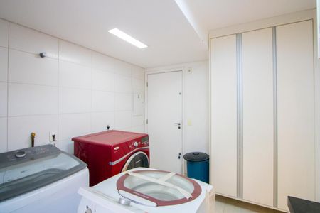 Apartamento para alugar com 124m², 2 quartos e 2 vagasÁrea de serviço