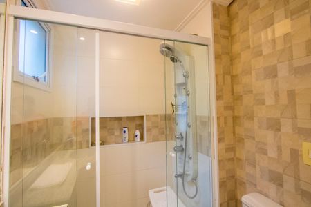 Apartamento para alugar com 124m², 2 quartos e 2 vagasBanheiro do quarto 1