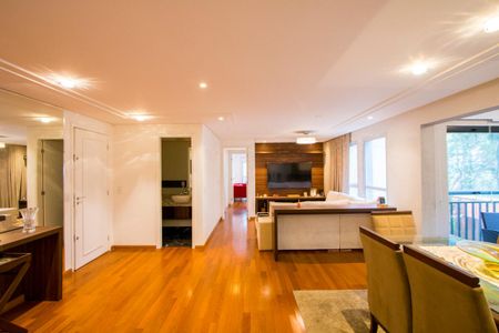 Apartamento para alugar com 124m², 2 quartos e 2 vagasSala