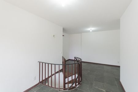Apartamento para alugar com 137m², 3 quartos e 1 vagaCobertura