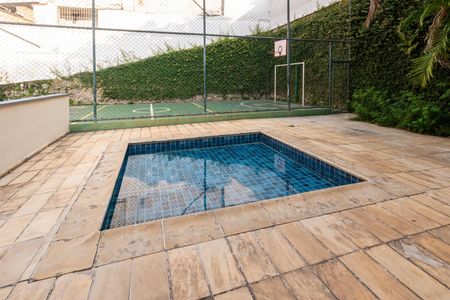 Apartamento para alugar com 137m², 3 quartos e 1 vagaÁrea comum