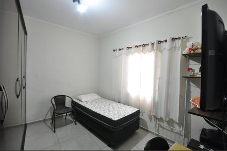 Casa à venda com 297m², 6 quartos e 4 vagasQuarto 