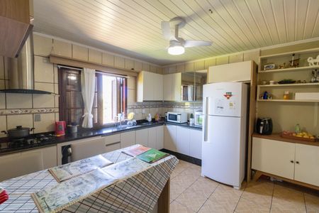 Casa à venda com 152m², 3 quartos e 2 vagas Casa à venda com 152m², 3 quartos e 2 vagasCozinha