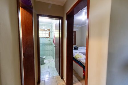 Casa à venda com 152m², 3 quartos e 2 vagas Casa à venda com 152m², 3 quartos e 2 vagasCorredor