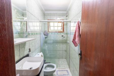 Casa à venda com 152m², 3 quartos e 2 vagas Casa à venda com 152m², 3 quartos e 2 vagasBanheiro