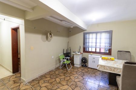 Casa à venda com 152m², 3 quartos e 2 vagas Casa à venda com 152m², 3 quartos e 2 vagasÁrea de Serviço