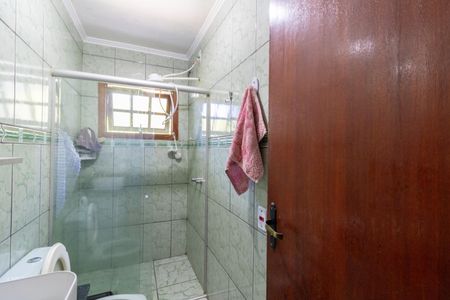 Casa à venda com 152m², 3 quartos e 2 vagas Casa à venda com 152m², 3 quartos e 2 vagasBanheiro