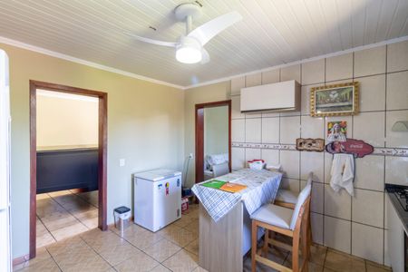 Casa à venda com 152m², 3 quartos e 2 vagas Casa à venda com 152m², 3 quartos e 2 vagasCozinha