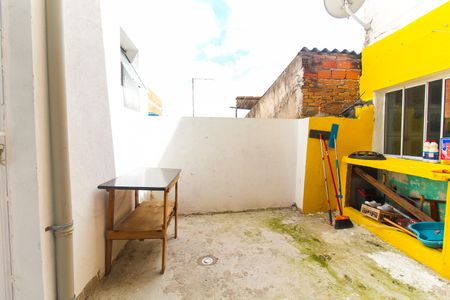 Casa para alugar com 20m², 1 quarto e sem vagaQuintal