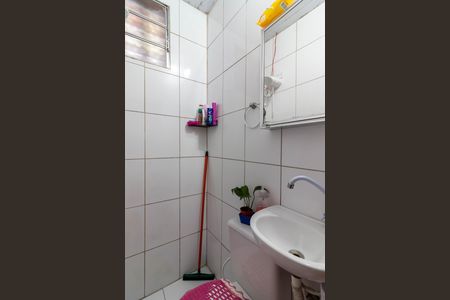 Casa de condomínio à venda com 72m², 2 quartos e sem vagaBanheiro