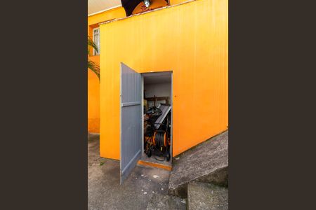 Casa de condomínio à venda com 72m², 2 quartos e sem vagaDepósito