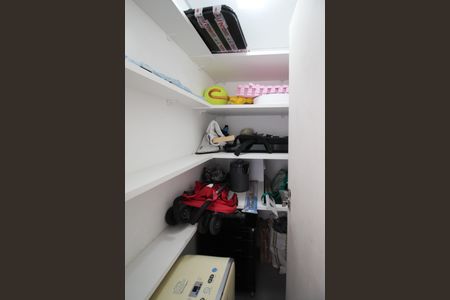 Apartamento para alugar com 108m², 2 quartos e 2 vagasDespensa 