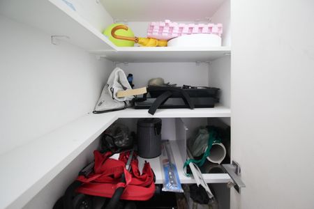 Apartamento para alugar com 108m², 2 quartos e 2 vagasDespensa 