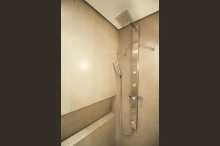 Apartamento para alugar com 108m², 2 quartos e 2 vagasBanheiro da Suíte  