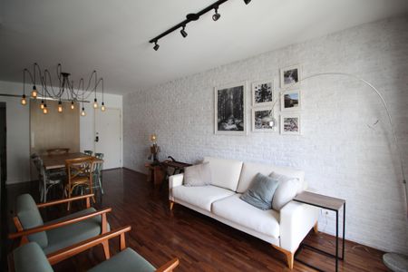 Sala de apartamento para alugar com 2 quartos, 108m² em Moema, São Paulo