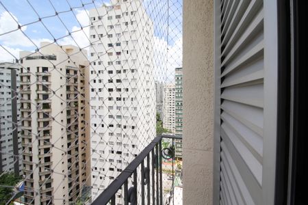 Apartamento para alugar com 108m², 2 quartos e 2 vagasVaranda do Quarto 