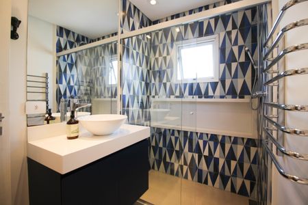 Apartamento para alugar com 108m², 2 quartos e 2 vagasBanheiro