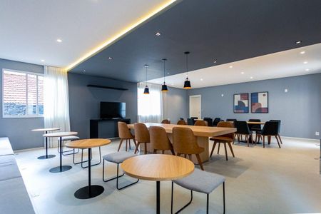 Apartamento para alugar com 42m², 2 quartos e sem vaga Apartamento para alugar com 42m², 2 quartos e sem vagaÁrea comum - Salão de festas