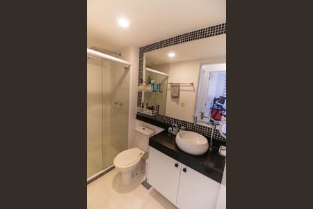 Apartamento à venda com 60m², 2 quartos e 1 vagaBanheiro Social