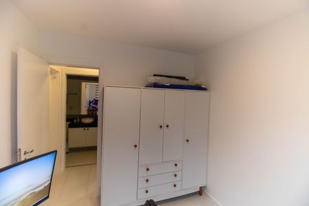 Quarto  de apartamento à venda com 2 quartos, 60m² em Maceio, Niterói