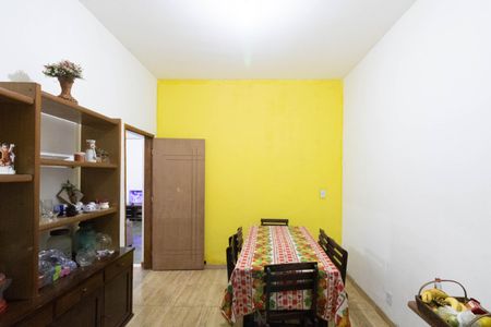 Casa para alugar com 100m², 3 quartos e 2 vagasCozinha 