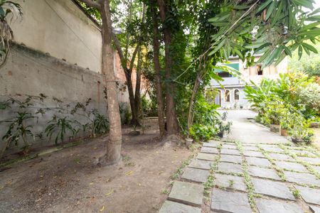 Casa para alugar com 100m², 3 quartos e 2 vagasQuintal