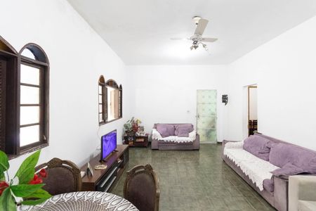 Casa para alugar com 100m², 3 quartos e 2 vagasSala