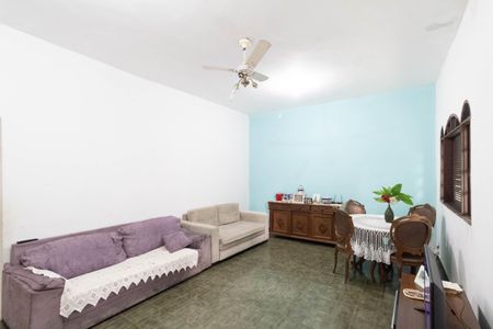 Casa para alugar com 100m², 3 quartos e 2 vagasSala