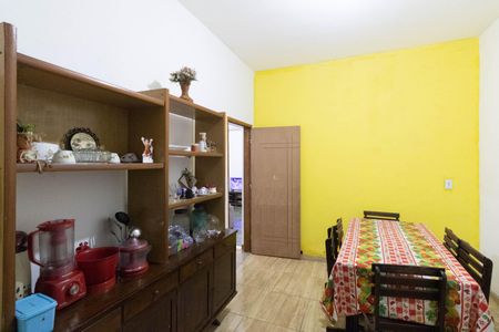 Casa para alugar com 100m², 3 quartos e 2 vagasCozinha 