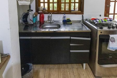 Casa para alugar com 100m², 3 quartos e 2 vagasCozinha 