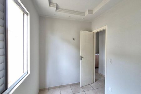Quarto 2  de apartamento para alugar com 2 quartos, 67m² em Residencial Cosmos, Campinas