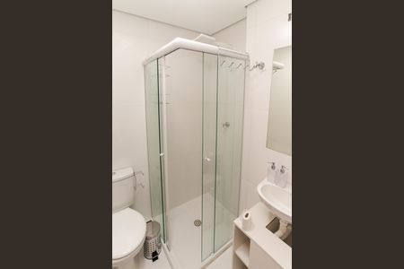 Banheiro de apartamento à venda com 1 quarto, 24m² em Vila Mazzei, São Paulo