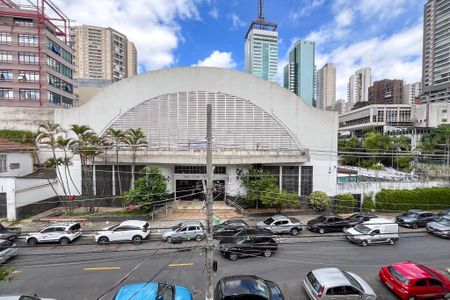 Vista da Sala de apartamento para alugar com 3 quartos, 120m² em Aclimação, São Paulo
