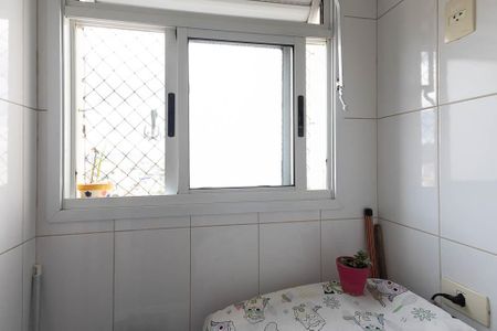 Apartamento à venda com 55m², 3 quartos e 1 vagaÁrea de Serviço
