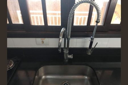 Casa à venda com 173m², 2 quartos e 3 vagas Casa à venda com 173m², 2 quartos e 3 vagasFoto 08