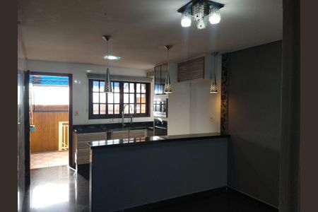 Casa à venda com 173m², 2 quartos e 3 vagas Casa à venda com 173m², 2 quartos e 3 vagasFoto 02