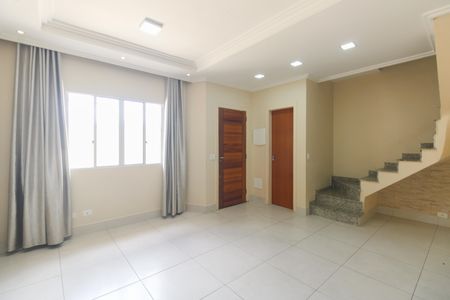 Sala  de casa de condomínio à venda com 3 quartos, 110m² em Vila Esperança, São Paulo