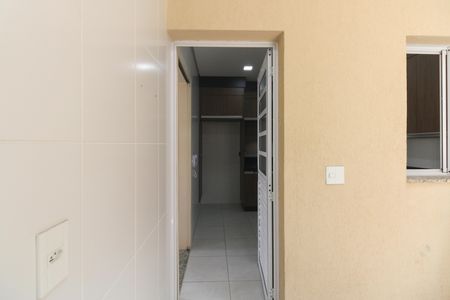 Casa de condomínio à venda com 110m², 3 quartos e 2 vagasÁrea de Serviço 
