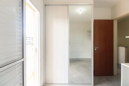 Casa de condomínio à venda com 110m², 3 quartos e 2 vagasQuarto 2