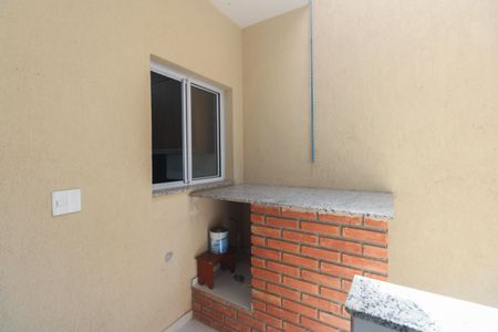 Casa de condomínio à venda com 110m², 3 quartos e 2 vagasÁrea de Serviço 