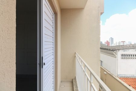 Casa de condomínio à venda com 110m², 3 quartos e 2 vagasQuarto 2 - Varanda 