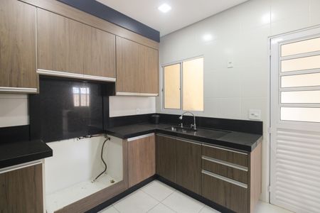 Casa de condomínio à venda com 110m², 3 quartos e 2 vagasCozinha 