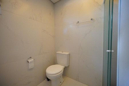 Banheiro da Suíte de casa para alugar com 3 quartos, 200m² em Ingleses Norte, Florianópolis