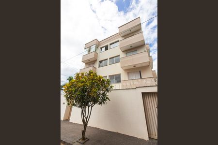 Apartamento para alugar com 47m², 2 quartos e 1 vagaFachada