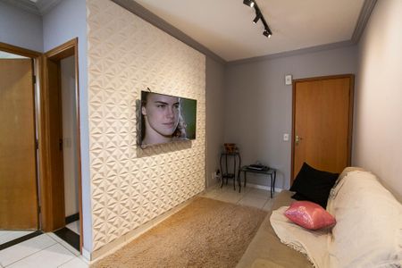 Sala de apartamento para alugar com 2 quartos, 47m² em Santa Mônica, Uberlândia