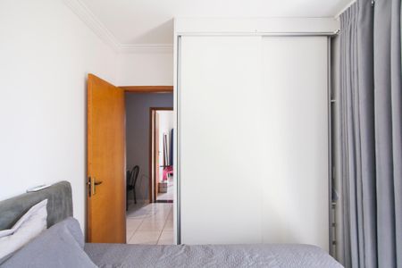 Apartamento para alugar com 47m², 2 quartos e 1 vagaQuarto 1